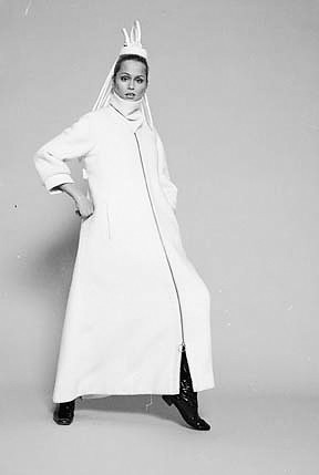 Lauren Hutton, 1972