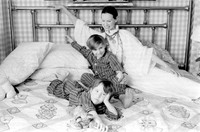 Gloria Vanderbilt Family, 1972