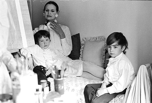 Gloria Vanderbilt Family, 1972