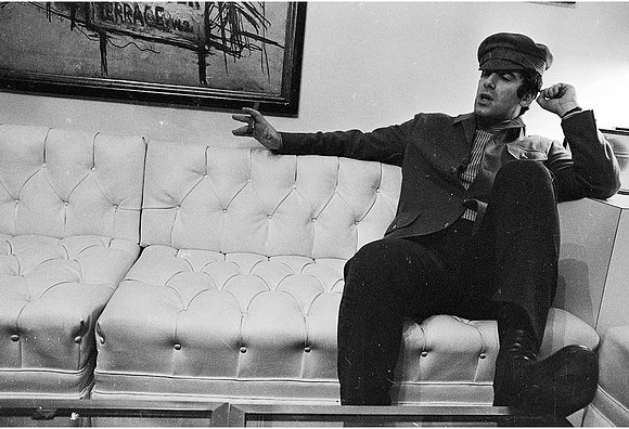 Elliot Gould, 1967