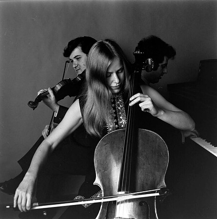 Daniel Barenboim, Jacqueline DuPre & Pinchas Zukerman, 1969
