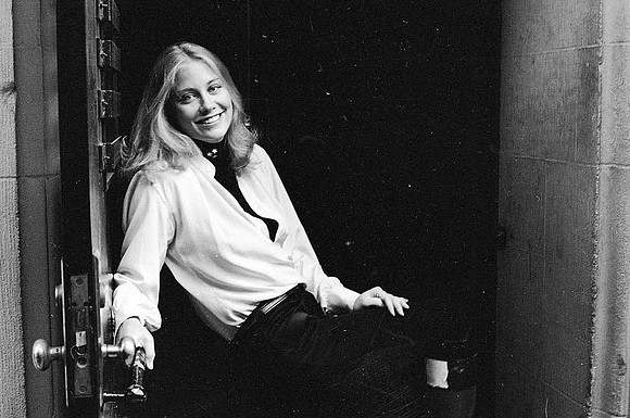 Cybill Shepherd, 1971