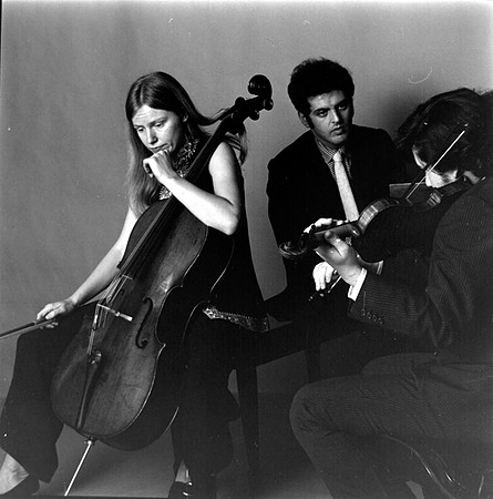 Daniel Barenboim, Jacqueline DuPre & Pinchas Zukerman, 1969