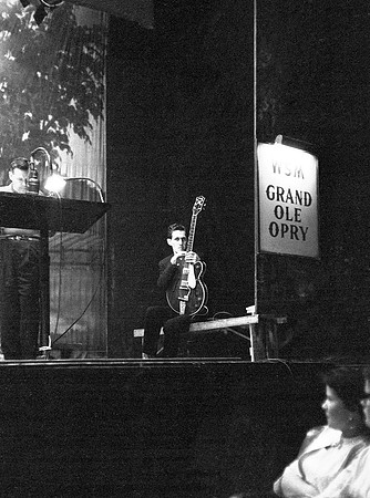 Chet Atkins, 1957