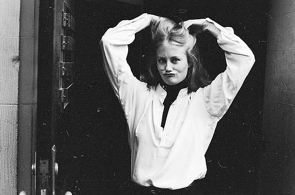 Cybill Shepherd, 1971