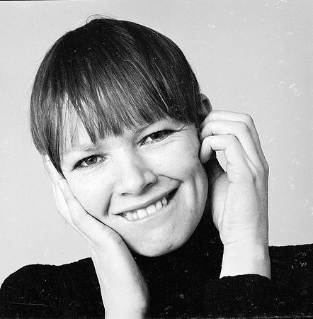 Glenda Jackson, 1971