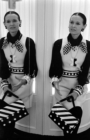Gloria Vanderbilt, 1972