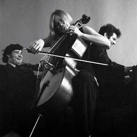 Daniel Barenboim, Jacqueline DuPre & Pinchas Zukerman, 1969
