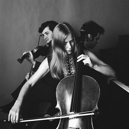 Daniel Barenboim, Jacqueline DuPre & Pinchas Zukerman, 1969