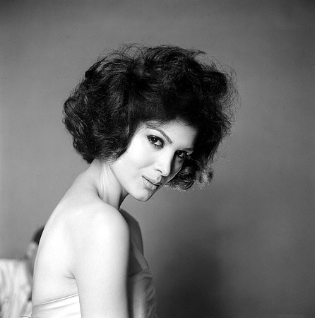 Isabella Albonico, Mid-1960s