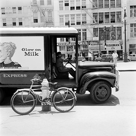 Glow on Milk, New Orleans, Early-1950s